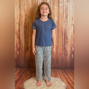 Wonder Nation Girl’s Pajama Set Blue Top Leopard Pants Size Medium (7/8)